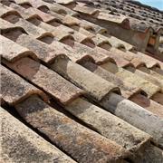 The pros and cons of tile roofing