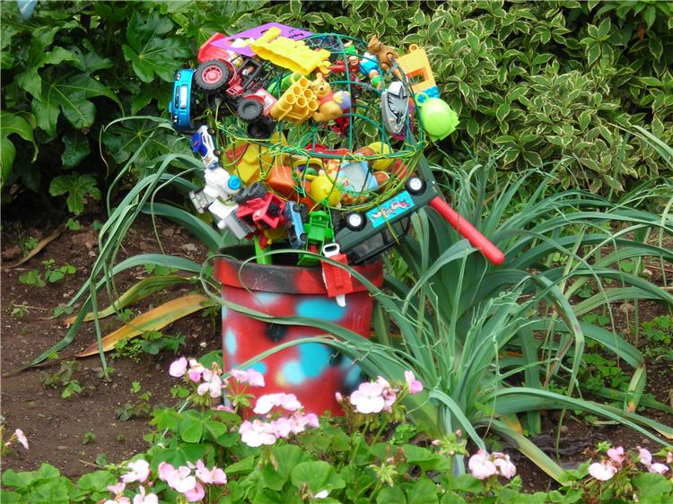Sculptures on the Lawn